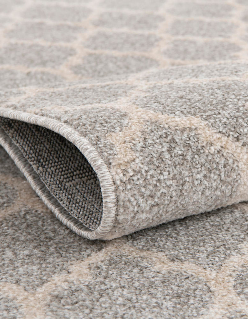 Lattice Gardens Collection Area Rug - Bloomfield (Light Gray) Round Light Gray lifestyle 33