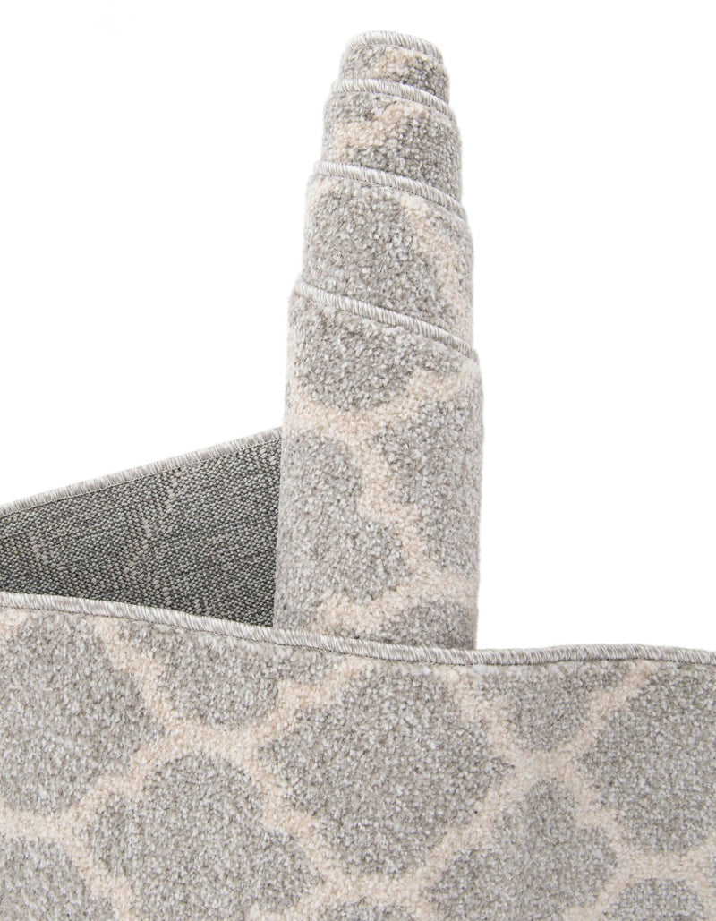 Lattice Gardens Collection Area Rug - Bloomfield (Light Gray) Round Light Gray lifestyle 72