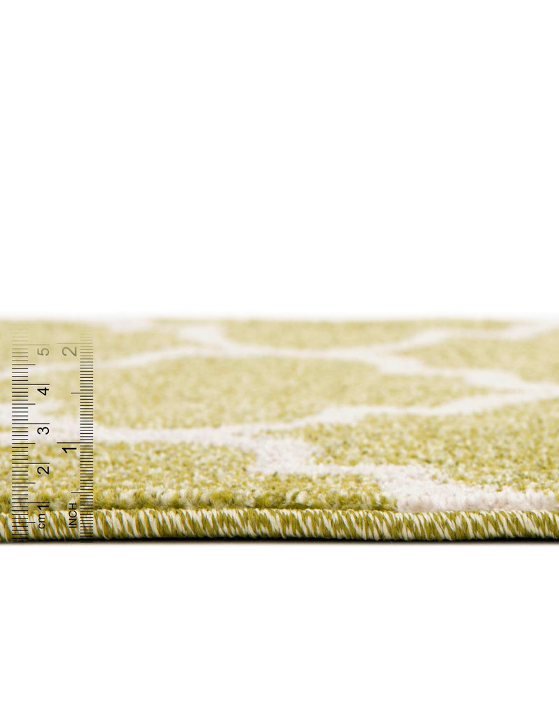 Lattice Gardens Collection Area Rug - Bloomfield (Light Green) Round Light Green lifestyle 30