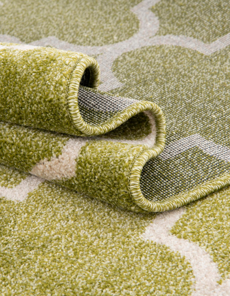 Lattice Gardens Collection Area Rug - Bloomfield (Light Green) Round Light Green lifestyle 54