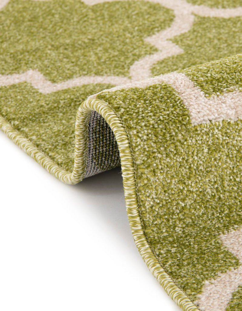 Lattice Gardens Collection Area Rug - Bloomfield (Light Green) Round Light Green lifestyle 63