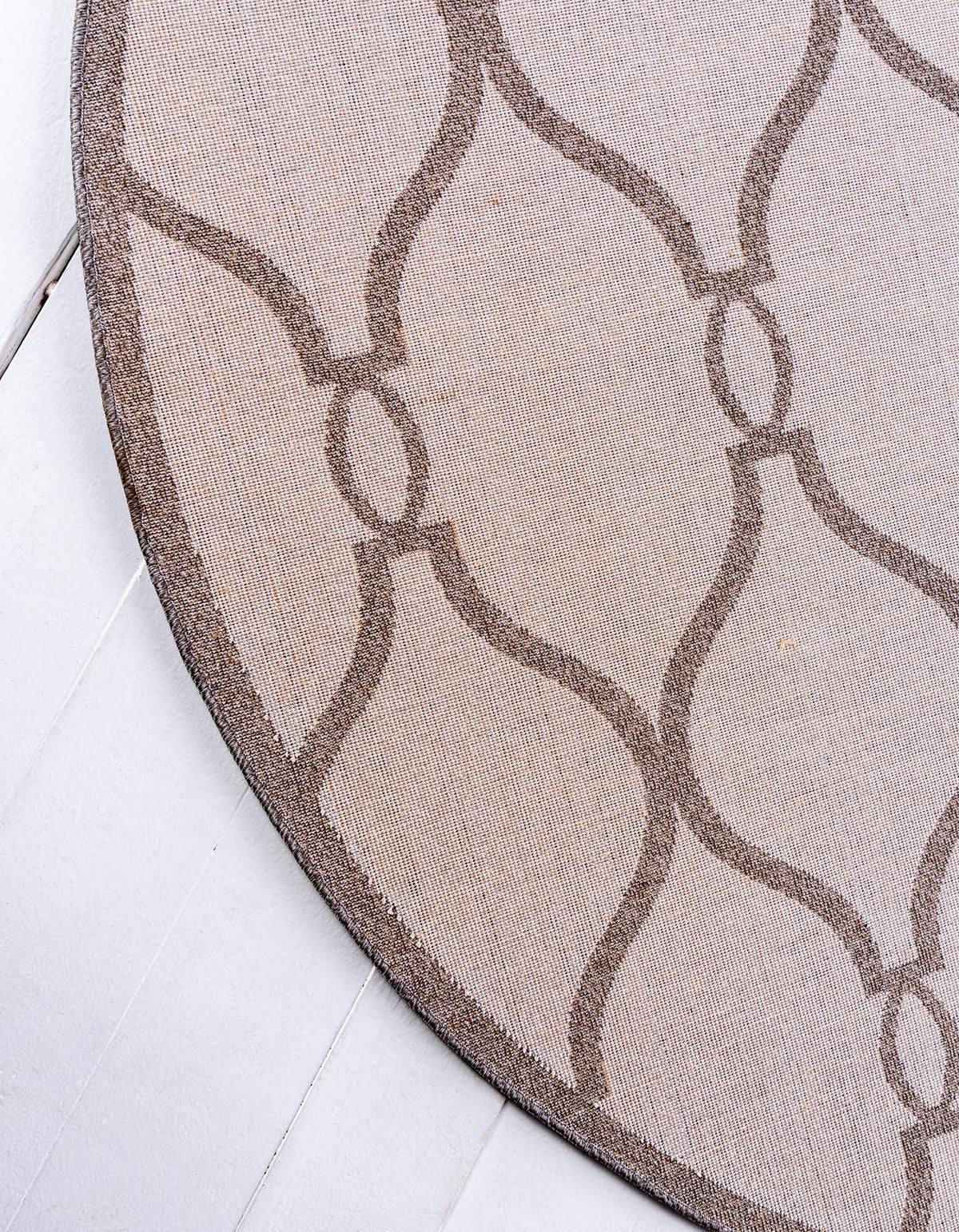 Lattice Gardens Collection Area Rug - Latticegrove Round Cream lifestyle 22