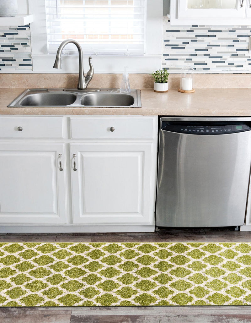 Lattice Gardens Collection Area Rug - Bloomfield (Light Green) Runner Light Green lifestyle 37