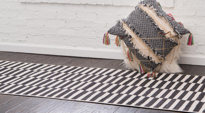 Soho Elegance Collection Area Rug - Hudson (Black) Runner Black lifestyle 27