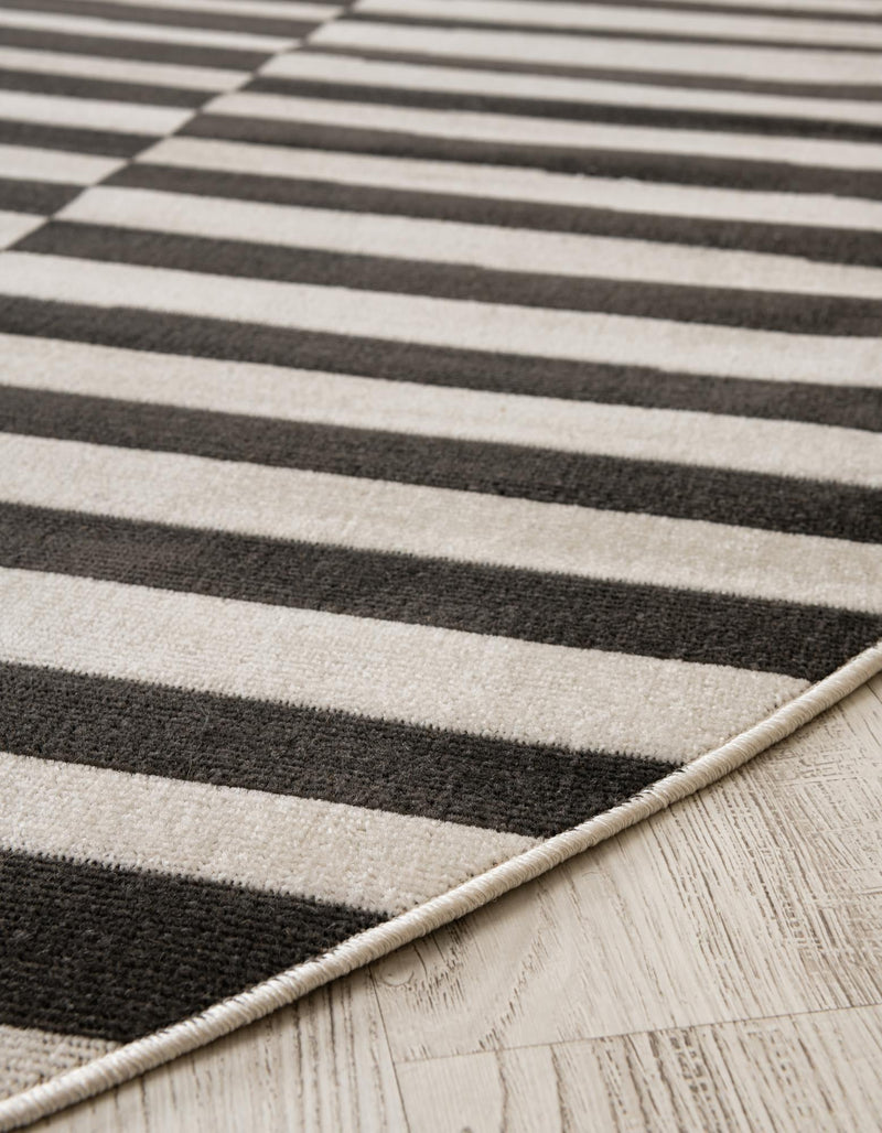 Soho Elegance Collection Area Rug - Hudson (Black) Round Black lifestyle 36