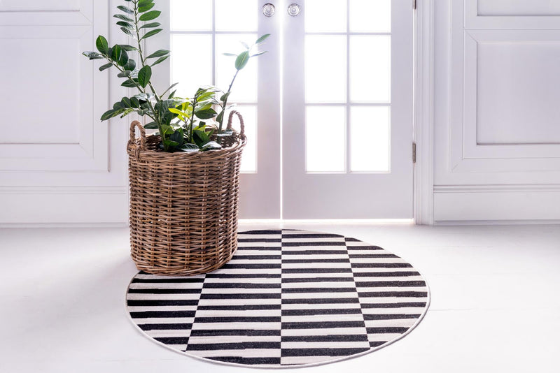 Soho Elegance Collection Area Rug - Hudson (Black) Round Black lifestyle 35