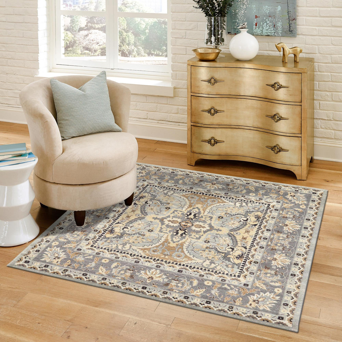 Antique Tapestry Collection Area Rug - Windsor Square Silver lifestyle 57
