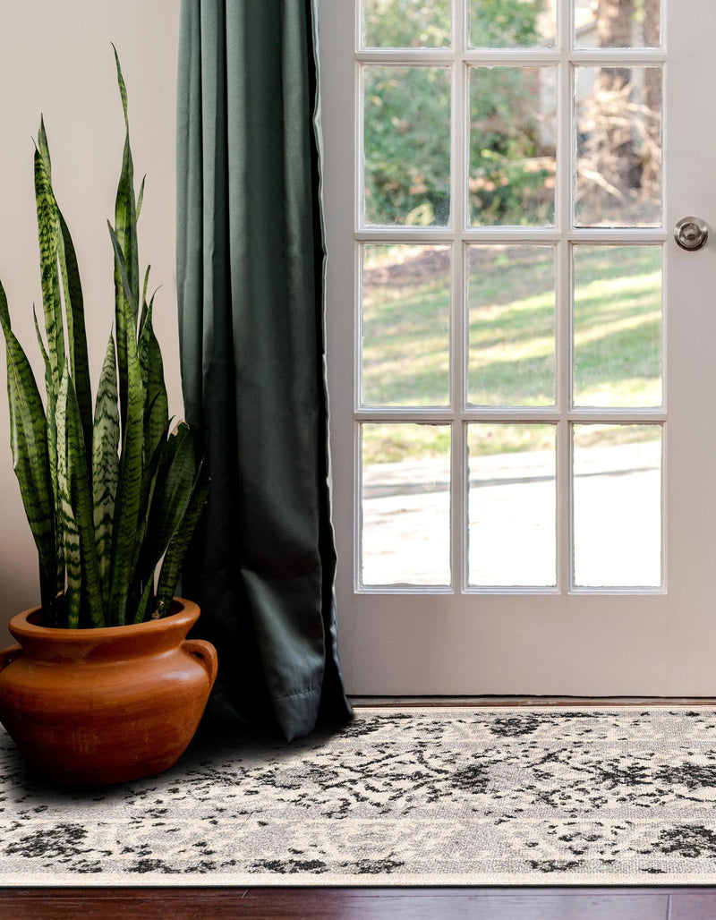 Horizon Collection Area Rug - Sierra Runner Ivory and Gray lifestyle 65