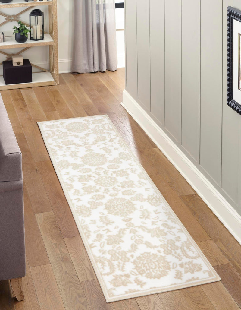 Andes Summit Collection Area Rug - Chimborazo Runner White Brown lifestyle 82