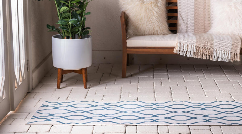 Patio Paradise Collection Area Rug - Lagoon Runner Cream lifestyle 28
