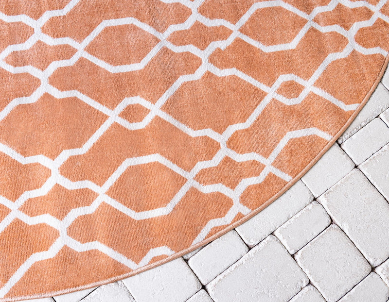 Patio Paradise Collection Area Rug - Lagoon Round Peach lifestyle 69