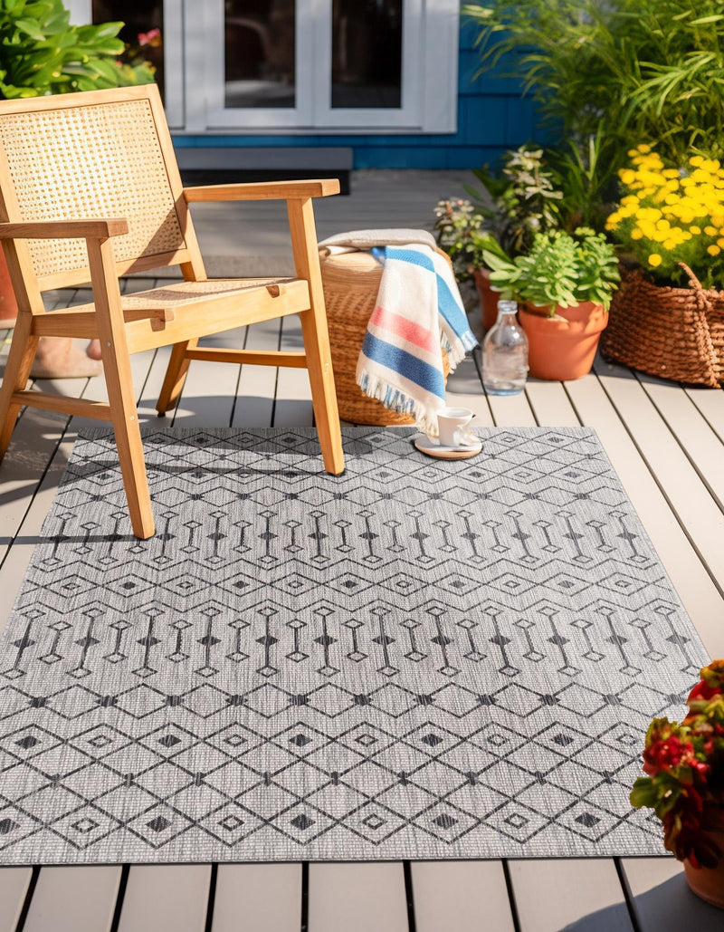 Garden Lattice Oasis Collection Area Rug - Pergola (Gray) Rectangle Gray lifestyle 20