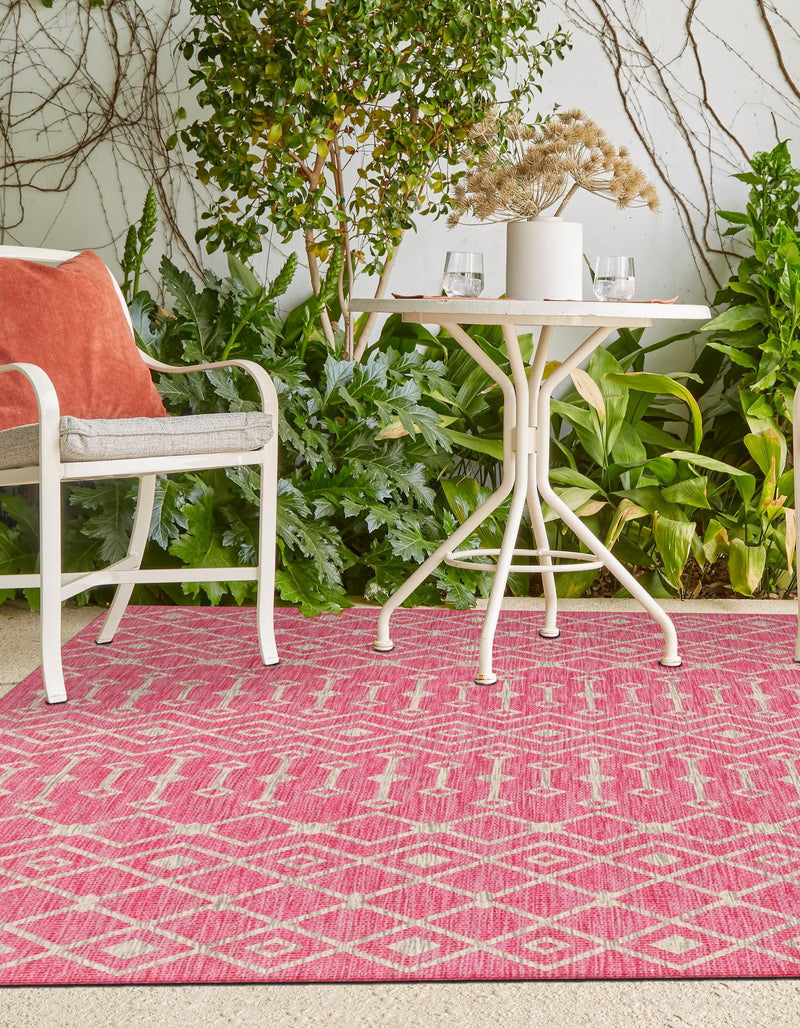 Garden Lattice Oasis Collection Area Rug - Pergola (Fuschia) Rectangle Fuschia lifestyle 16