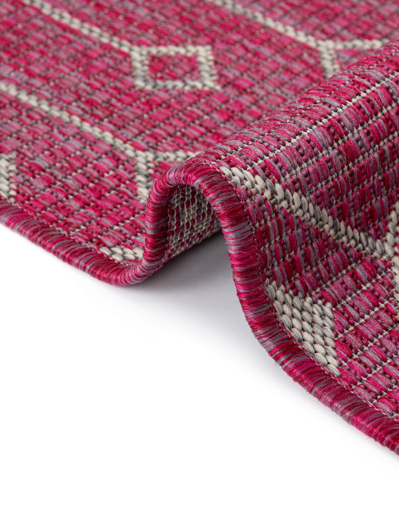 Garden Lattice Oasis Collection Area Rug - Pergola (Fuschia) Round Fuschia lifestyle 14