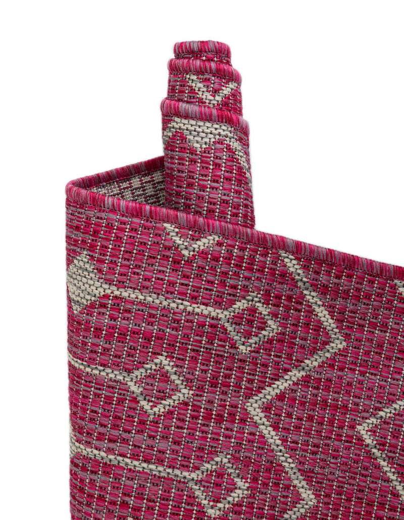 Garden Lattice Oasis Collection Area Rug - Pergola (Fuschia) Round Fuschia lifestyle 16