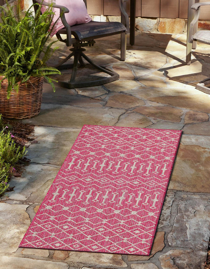 Garden Lattice Oasis Collection Area Rug - Pergola (Fuschia) Runner Fuschia lifestyle 5