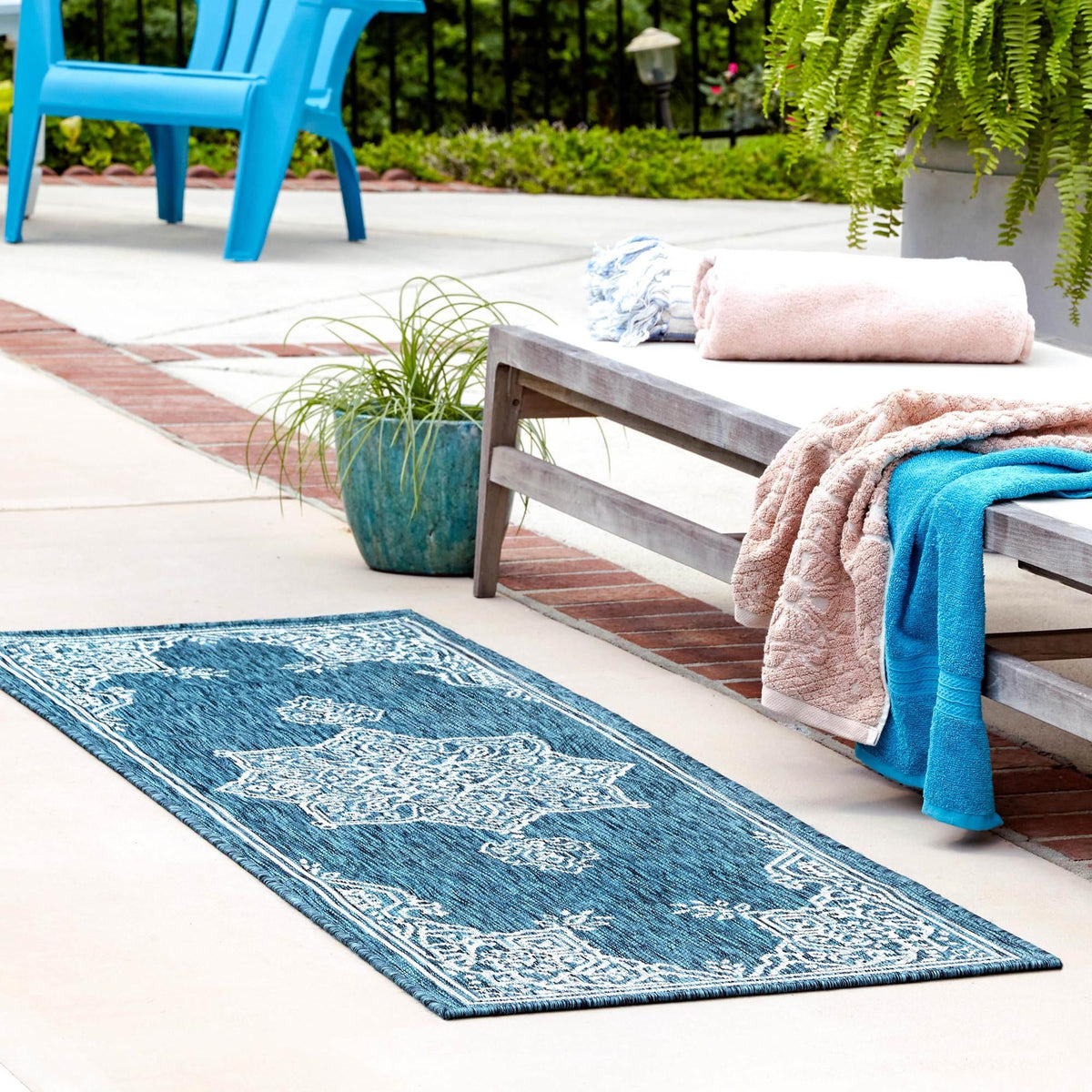 Patio Heritage Collection Area Rug - Charleston (Teal) Runner Teal lifestyle 39