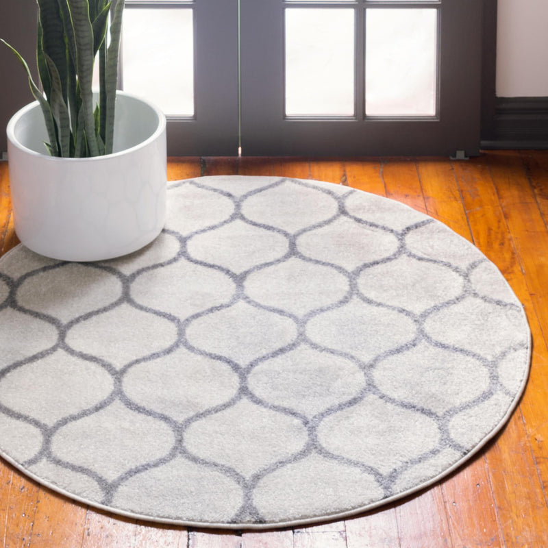 Lattice Garden Collection Area Rug - Pergolatown (Ivory) Round Ivory lifestyle 0