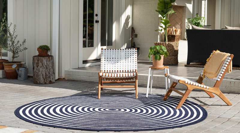 Catalina Cove Outdoor Collection Area Rug - Avalon Round Navy Blue lifestyle 74
