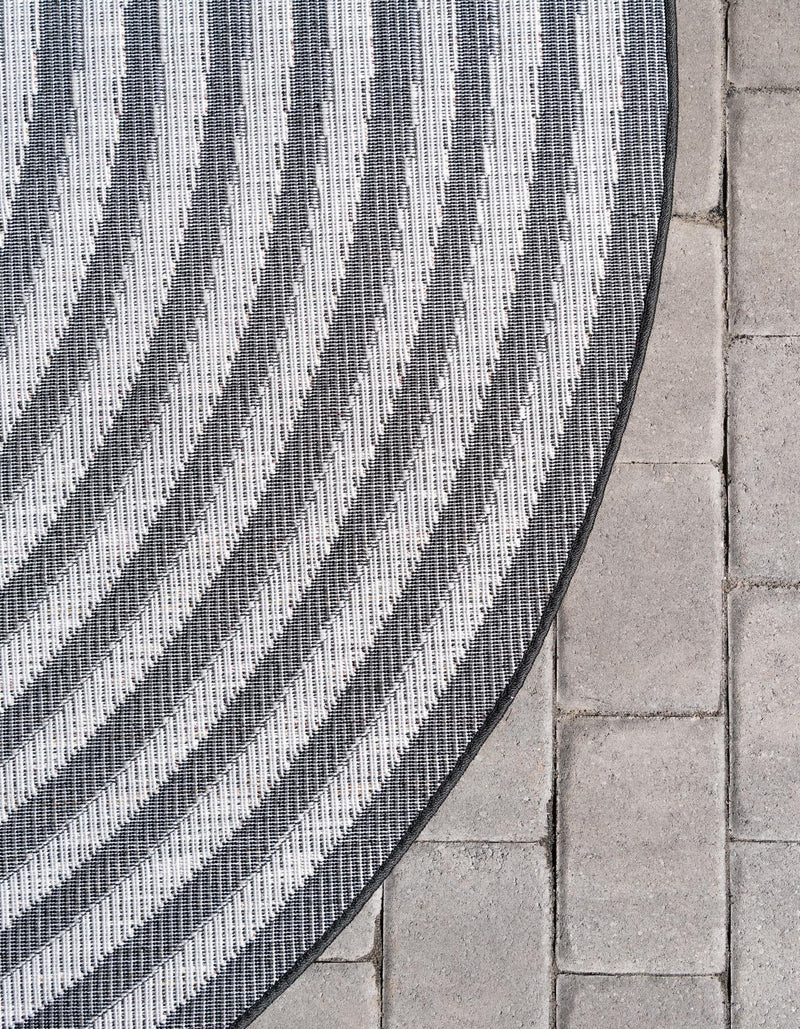 Catalina Cove Outdoor Collection Area Rug - Avalon Round Black lifestyle 132