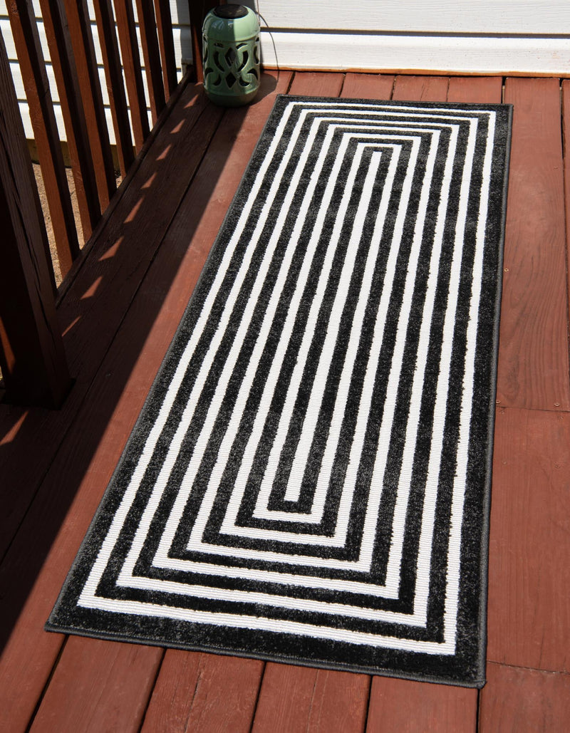 Catalina Cove Outdoor Collection Area Rug - Avalon Runner Black lifestyle 84