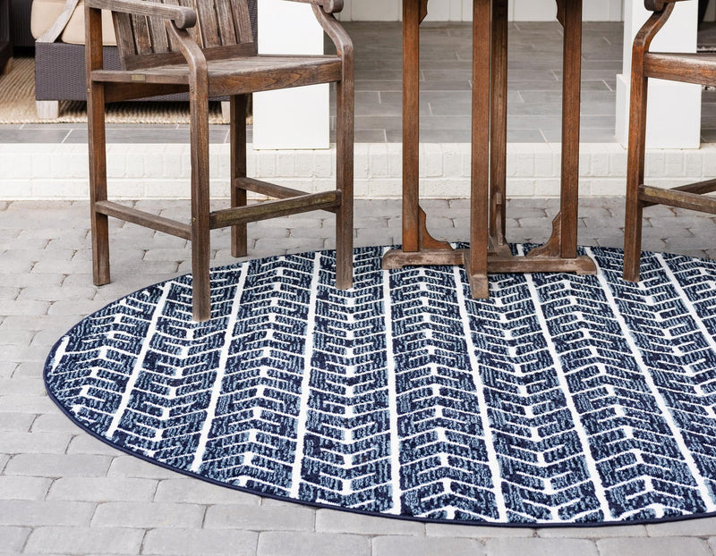 Catalina Cove Outdoor Collection Area Rug - Newport Round Navy Blue lifestyle 28