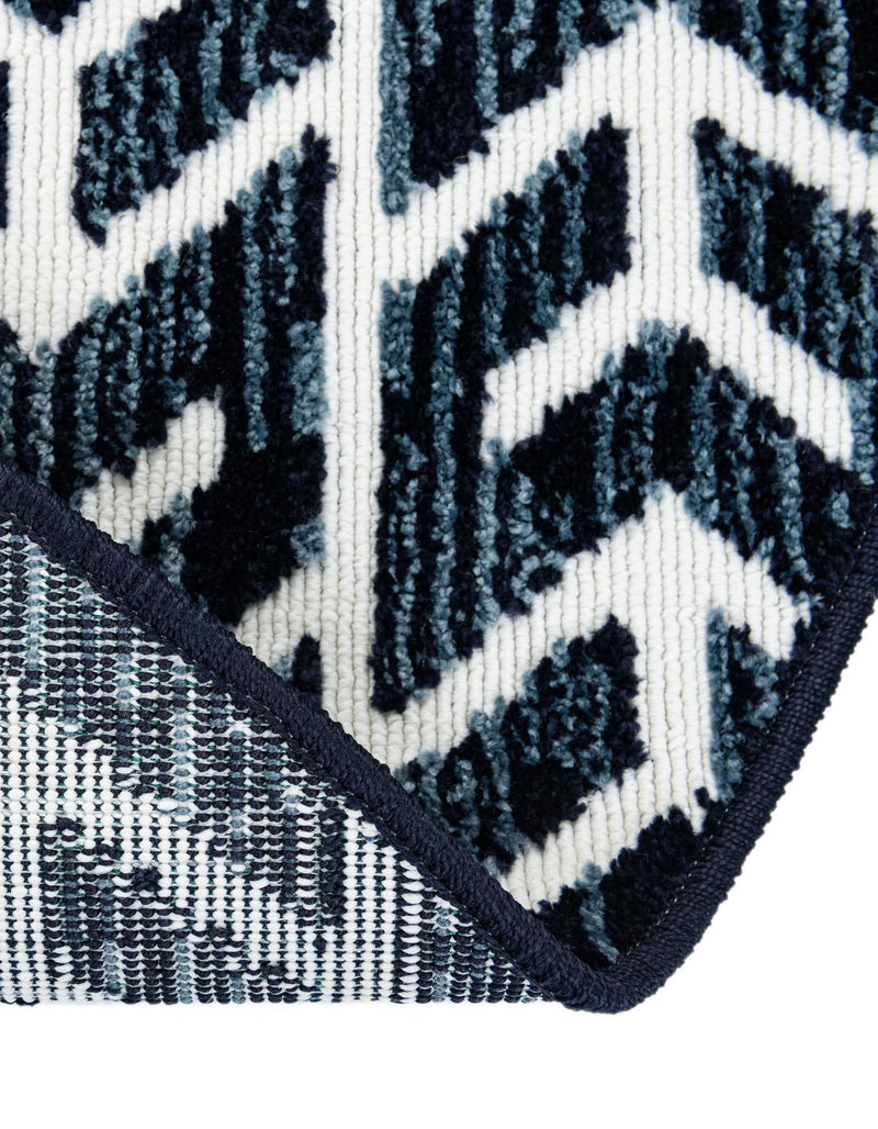 Catalina Cove Outdoor Collection Area Rug - Newport Round Navy Blue lifestyle 43