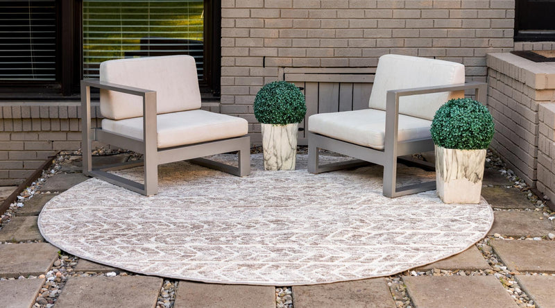 Catalina Cove Outdoor Collection Area Rug - Newport Round Beige lifestyle 53