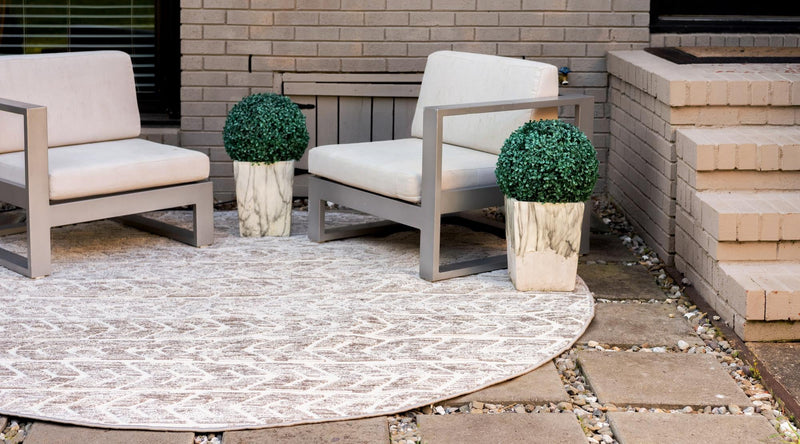 Catalina Cove Outdoor Collection Area Rug - Newport Round Beige lifestyle 60