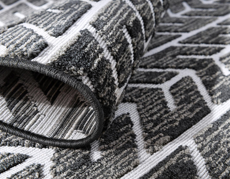 Catalina Cove Outdoor Collection Area Rug - Newport Round Black lifestyle 71
