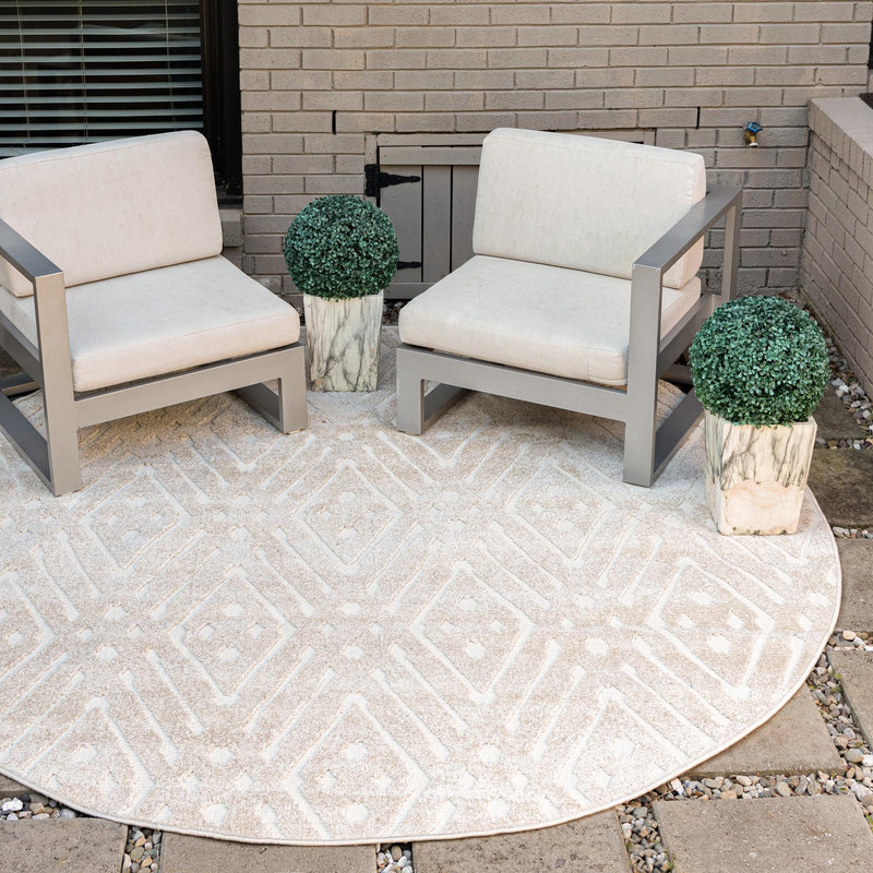 Catalina Cove Outdoor Collection Area Rug - Laguna Round Beige lifestyle 45
