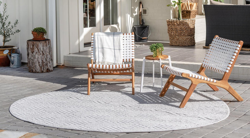 Catalina Cove Outdoor Collection Area Rug - Malibu Round Gray lifestyle 55