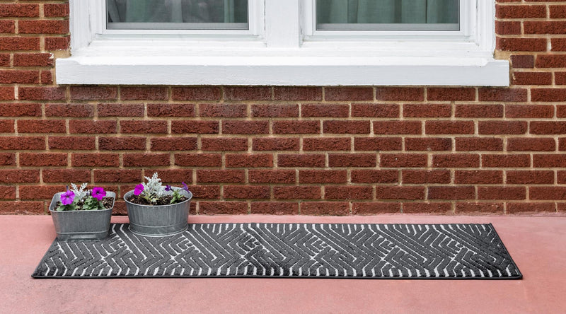 Catalina Cove Outdoor Collection Area Rug - Malibu Runner Black lifestyle 58