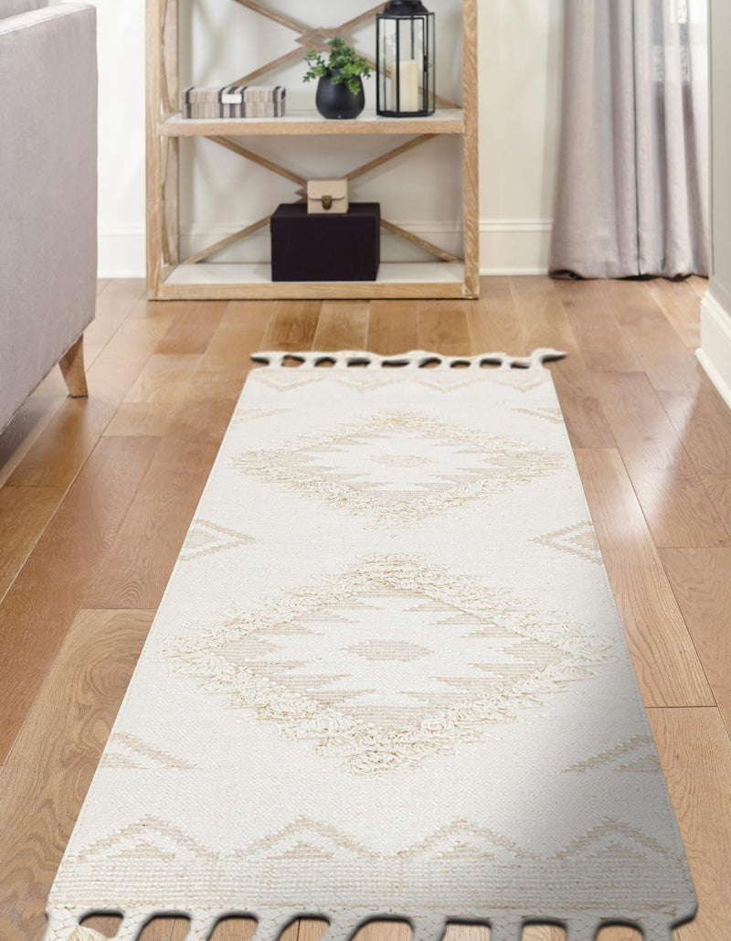 Sedona Sands Collection Area Rug - Canyon Runner Ivory lifestyle 104
