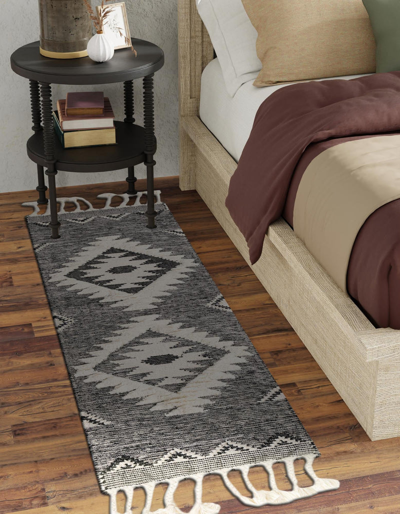 Sedona Sands Collection Area Rug - Canyon Runner Charcoal lifestyle 147
