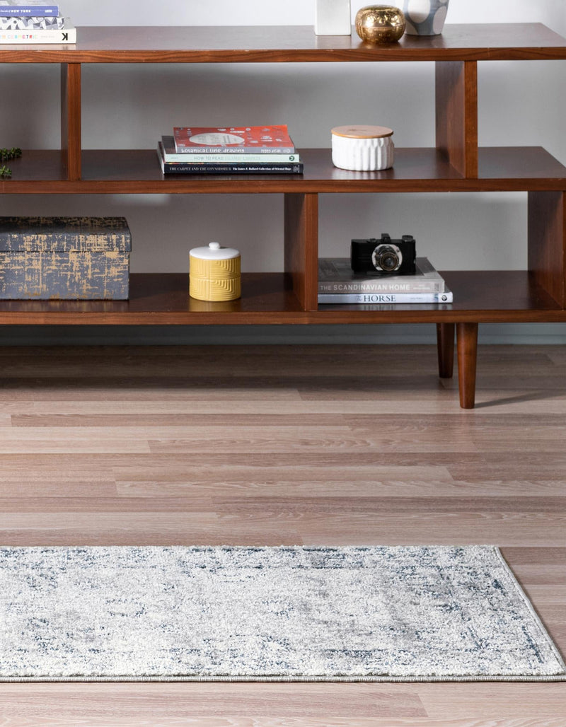 Savannah Elegance Collection Area Rug - Magnolia Runner Gray lifestyle 70