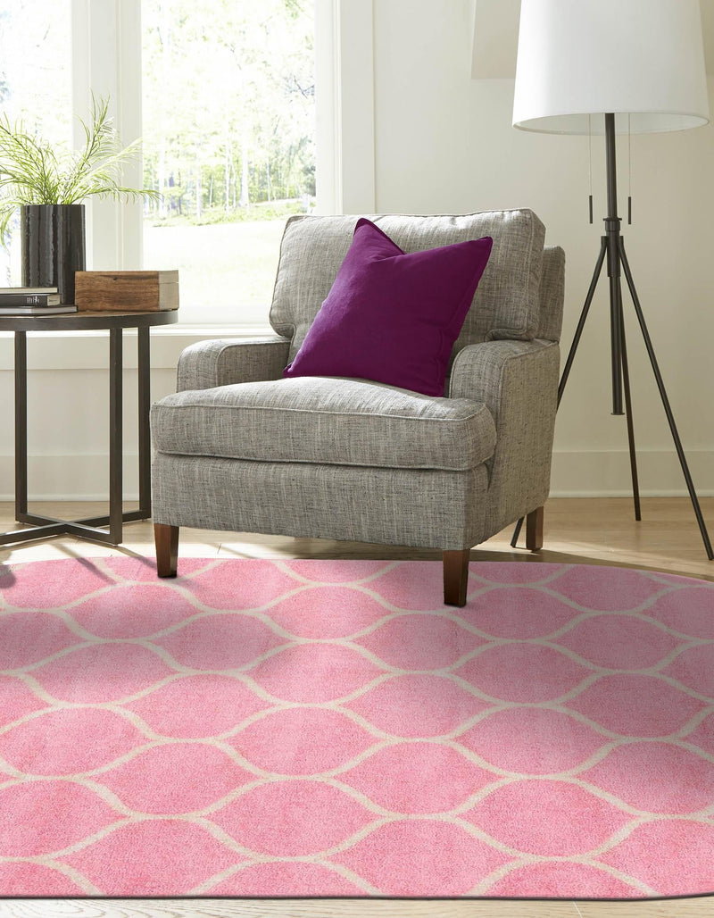 Lattice Garden Collection Area Rug - Pergolatown (Light Pink) Oval Light Pink lifestyle 3