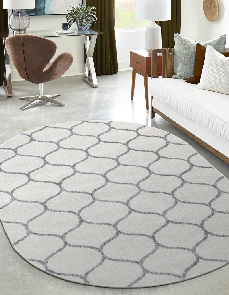 Lattice Garden Collection Area Rug - Pergolatown (Ivory) Oval Ivory lifestyle 0