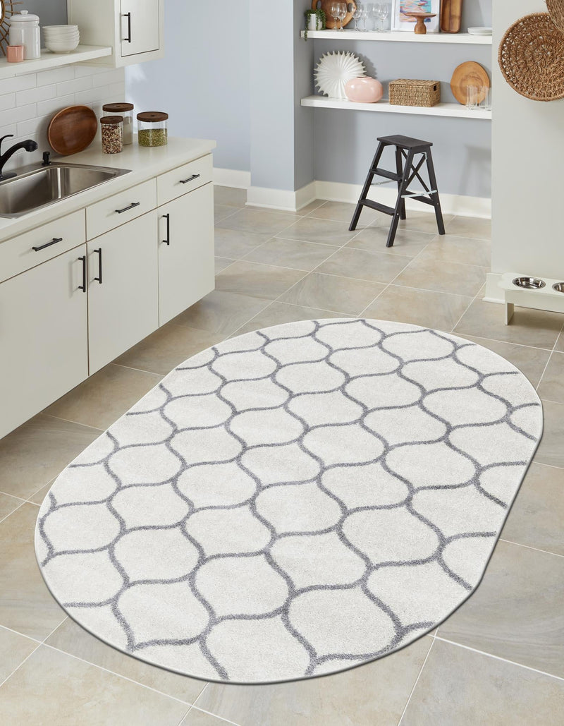 Lattice Garden Collection Area Rug - Pergolatown (Ivory) Oval Ivory lifestyle 16