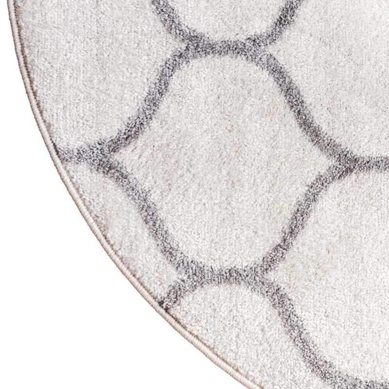 Lattice Garden Collection Area Rug - Pergolatown (Ivory) Oval Ivory lifestyle 31