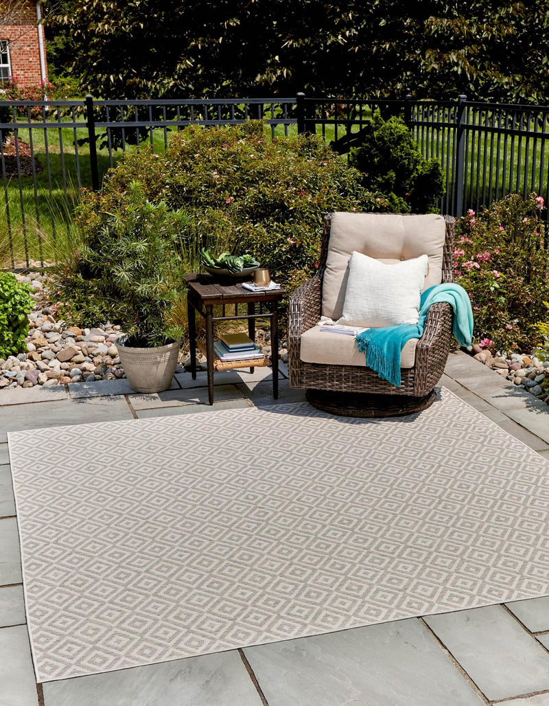 Urban Oasis Rugs Collection Area Rug - Rooftop (Light Gray) Square Light Gray lifestyle 0