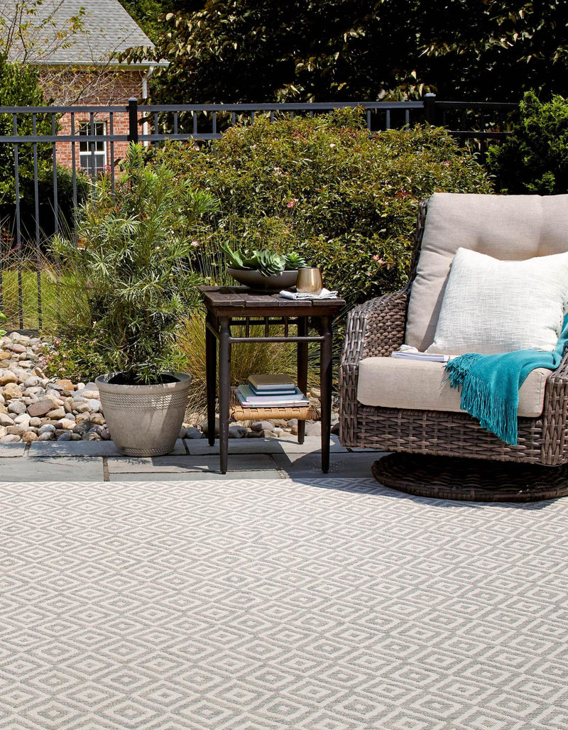 Urban Oasis Rugs Collection Area Rug - Rooftop (Light Gray) Square Light Gray lifestyle 2