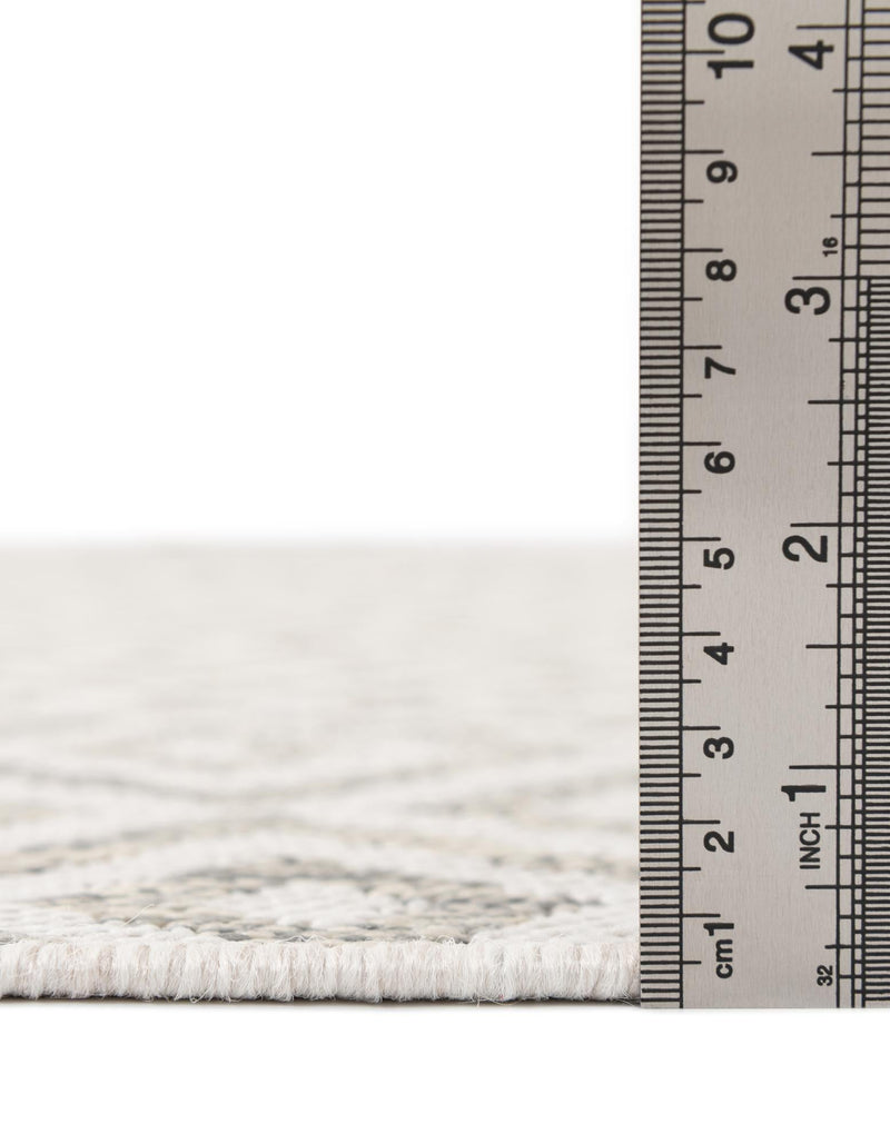 Urban Oasis Rugs Collection Area Rug - Rooftop (Light Gray) Round Light Gray lifestyle 4