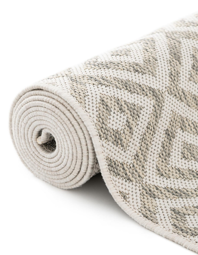 Urban Oasis Rugs Collection Area Rug - Rooftop (Light Gray) Round Light Gray lifestyle 19