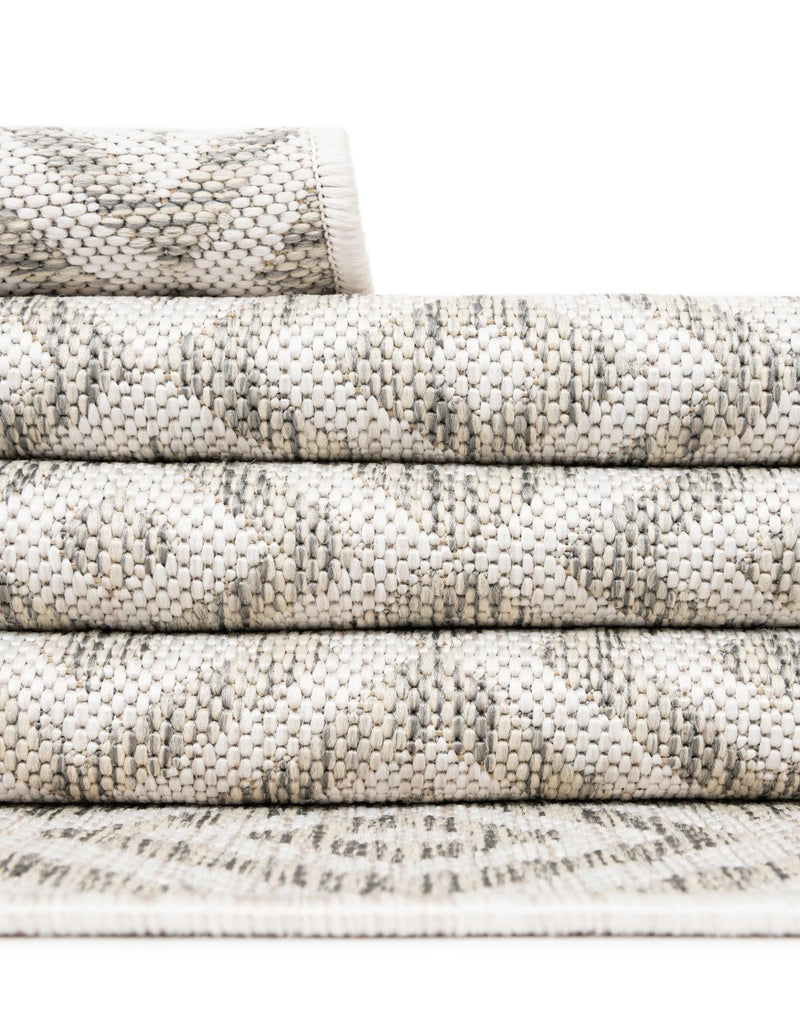 Urban Oasis Rugs Collection Area Rug - Rooftop (Light Gray) Round Light Gray lifestyle 23