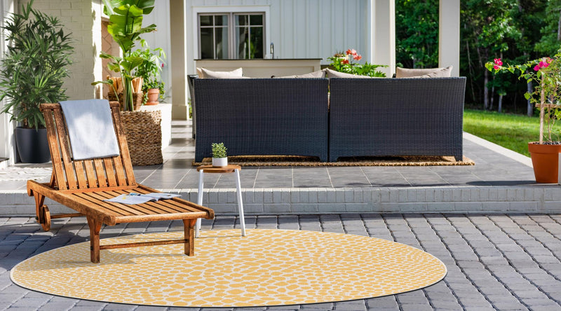 Urban Oasis Rugs Collection Area Rug - Terrace (Yellow Ivory) Round Yellow Ivory lifestyle 3