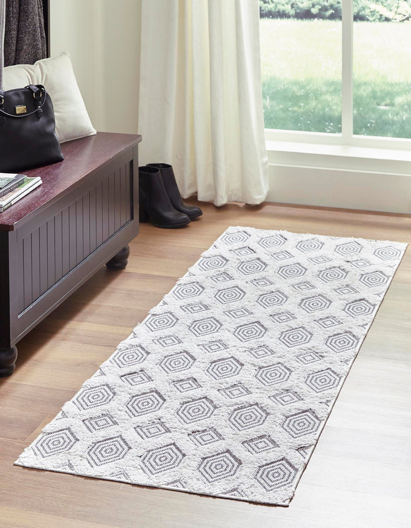 Marbella Meadows Collection Area Rug - Sierra Runner Anthracite Gray lifestyle 56