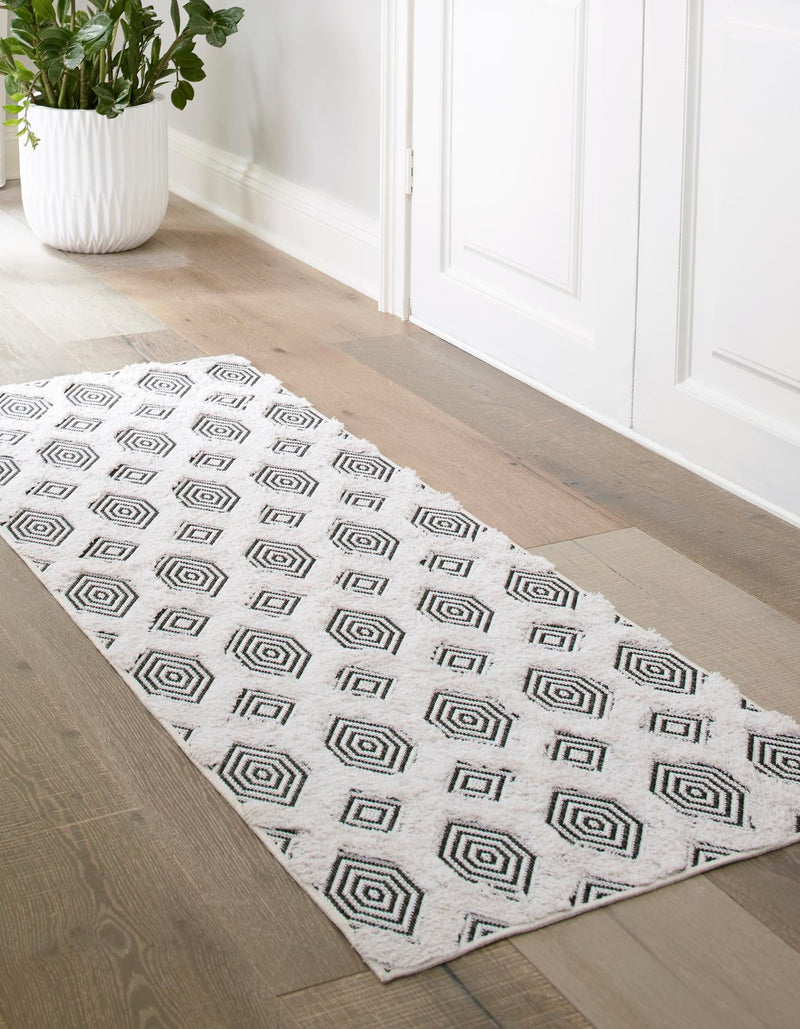 Marbella Meadows Collection Area Rug - Sierra Runner Black lifestyle 76