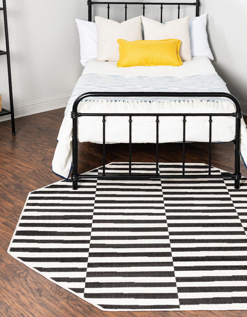 Soho Elegance Collection Area Rug - Hudson (Black) Octagon Black lifestyle 26