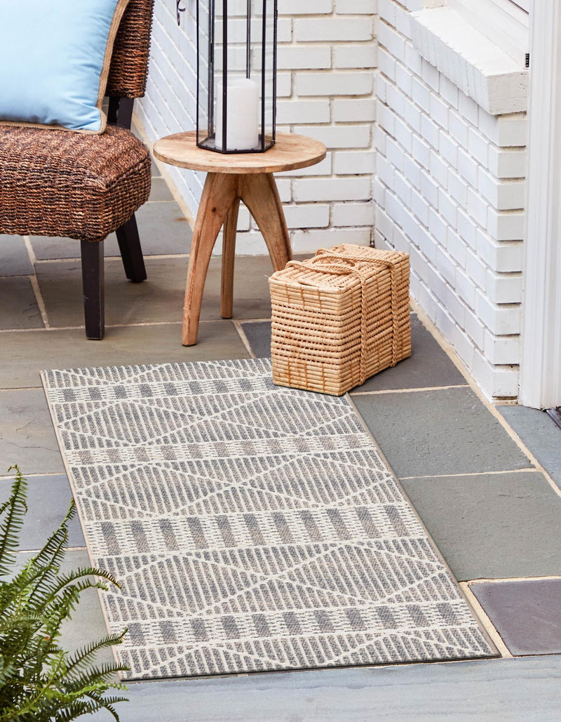 Seaside Lattice Collection Area Rug - Glade Runner Gray lifestyle 124
